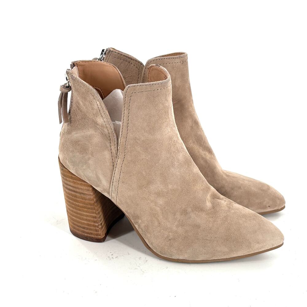 Steve Madden Thrived Boots 6.5 Tan Beige NWOT Ankle Booties Western Heel Suede